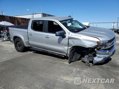 Czwarte zdjęcie samochodu z boku: 2021 CHEVROLET SILVERADO K1500 LT VIN:1GCUYDED6MZ244668 - miniatura