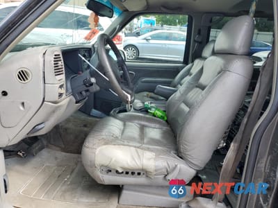 Zdjęcie 7 z 14 samochodu: 1999 GMC YUKON VIN:1GKEK13R9XJ757780 - miniatura