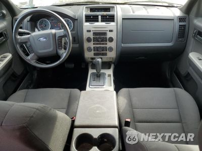 Zdjęcie 8 z 13 samochodu: 2012 FORD ESCAPE XLT VIN:1FMCU0DG1CKB79596 - miniatura