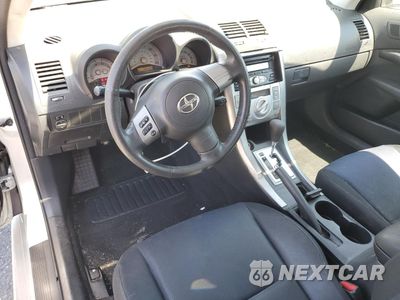 Zdjęcie 8 z 14 samochodu: 2007 TOYOTA SCION TC VIN:JTKDE167370220460 - miniatura