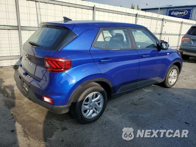 Trzecie zdjęcie samochodu z tyłu: 2021 HYUNDAI VENUE SE VIN:KMHRB8A33MU067663 - miniatura