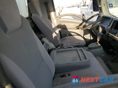 Zdjęcie 11 z 13 samochodu: 2017 ISUZU NPR HD VIN:JALC4W161H7002543 - miniatura