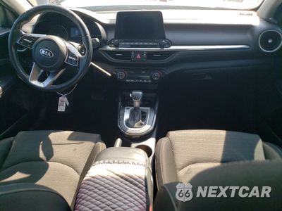 Zdjęcie 8 z 12 samochodu: 2019 KIA FORTE GT LINE VIN:3KPF34AD0KE023704 - miniatura