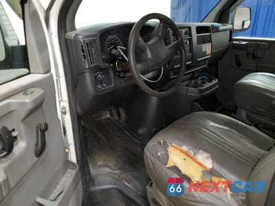 Zdjęcie 8 z 12 samochodu: 2003 CHEVROLET EXPRESS G2500 VIN:1GCFG29T331148026 - miniatura
