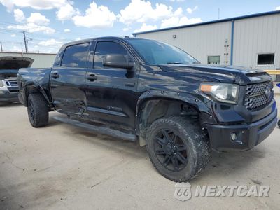 Czwarte zdjęcie samochodu z boku: 2018 TOYOTA TUNDRA CREWMAX SR5 VIN:5TFEY5F14JX234565 - miniatura