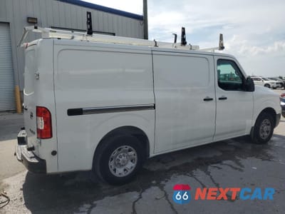 Trzecie zdjęcie samochodu z tyłu: 2019 NISSAN NV 1500 S VIN:1N6BF0KM3KN809373 - miniatura