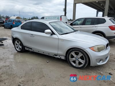 Czwarte zdjęcie samochodu z boku: 2012 BMW 128 I VIN:WBAUP7C56CVP22977 - miniatura