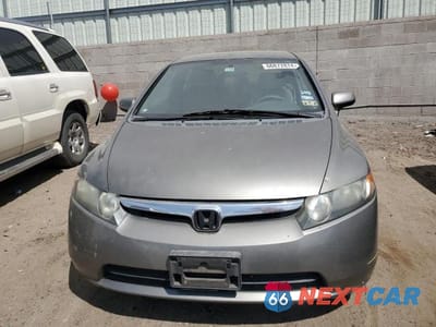 Piąte zdjęcie samochodu w środku: 2008 HONDA CIVIC LX VIN:2HGFA16578H349245 - miniatura