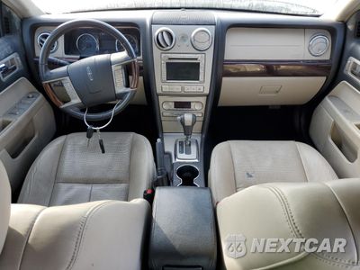 Zdjęcie 8 z 12 samochodu: 2007 LINCOLN MKZ VIN:3LNHM28T47R647072 - miniatura