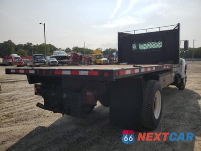 Czwarte zdjęcie samochodu z boku: 2003 FORD F650 SUPER DUTY VIN:3FDWF65243MB01612 - miniatura