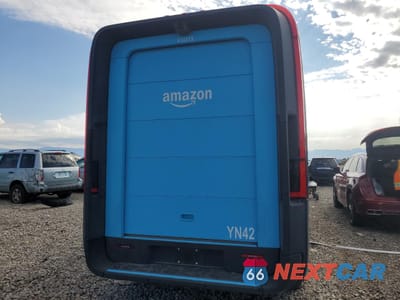 Zdjęcie 6 z 13 samochodu: 2022 RIVIAN EDV 700 VIN:7FCEHDB78NN002213 - miniatura