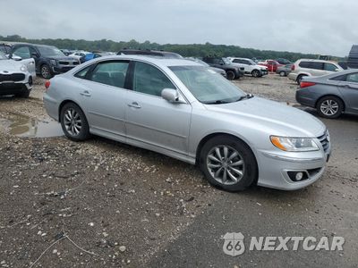 Czwarte zdjęcie samochodu z boku: 2011 HYUNDAI AZERA GLS VIN:KMHFC4DD6BA532948 - miniatura
