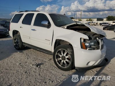 Czwarte zdjęcie samochodu z boku: 2013 CHEVROLET TAHOE C1500 LT VIN:1GNSCBE05DR358854 - miniatura