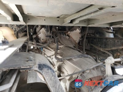 Zdjęcie 11 z 12 samochodu: 2018 ISUZU NPR HD VIN:54DC4J1B4JS808439 - miniatura