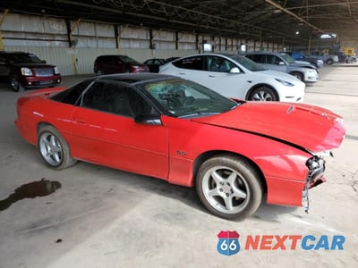 Czwarte zdjęcie samochodu z boku: 1998 CHEVROLET CAMARO Z28 VIN:2G1FP22G9W2126675 - miniatura