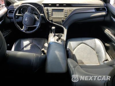 Zdjęcie 8 z 12 samochodu: 2019 TOYOTA CAMRY L VIN:4T1B11HK3KU161256 - miniatura