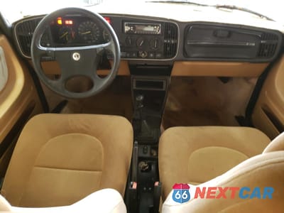 Zdjęcie 8 z 12 samochodu: 1986 SAAB 900 S VIN:YS3AC35D5G7005763 - miniatura
