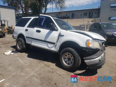 Czwarte zdjęcie samochodu z boku: 1999 FORD EXPEDITION VIN:1FMPU18LXXLB99568 - miniatura