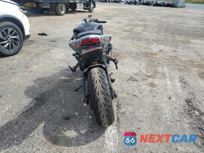 Czwarte zdjęcie samochodu z boku: 2008 SUZUKI GSX-R750 VIN:JS1GR7LA882105395 - miniatura