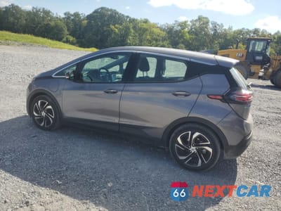 Drugie zdjęcie samochodu z przodu: 2023 CHEVROLET BOLT EV 2LT VIN:1G1FX6S06P4136800 - miniatura