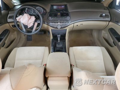 Zdjęcie 8 z 14 samochodu: 2008 HONDA ACCORD LX VIN:JHMCP26308C008145 - miniatura