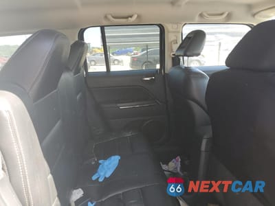 Zdjęcie 10 z 12 samochodu: 2009 JEEP PATRIOT LIMITED VIN:1J4FF48B19D171846 - miniatura
