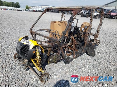Drugie zdjęcie samochodu z przodu: 2014 CAN-AM MAVERICK MAX 1000R X RS DPS VIN:3JBPNLP16EJ000965 - miniatura