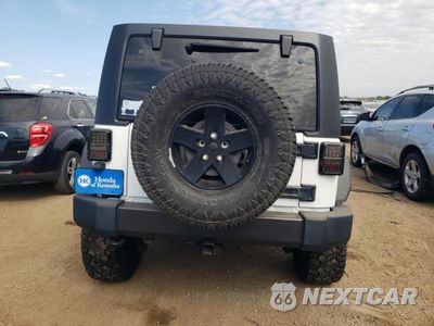 Zdjęcie 6 z 12 samochodu: 2016 JEEP WRANGLER UNLIMITED SPORT VIN:1C4BJWDG4GL104824 - miniatura