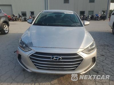 Piąte zdjęcie samochodu w środku: 2018 HYUNDAI ELANTRA SEL VIN:5NPD84LF0JH293047 - miniatura