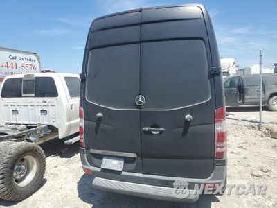 Zdjęcie 6 z 13 samochodu: 2014 MERCEDES-BENZ SPRINTER 3500 VIN:WD3PF0DC9E5937063 - miniatura
