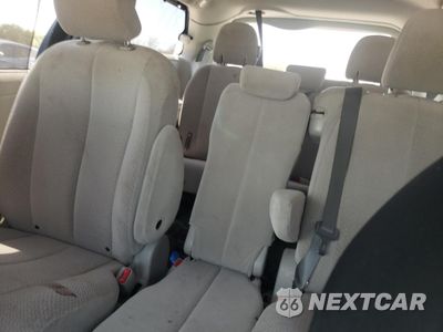 Zdjęcie 10 z 14 samochodu: 2013 TOYOTA SIENNA LE VIN:5TDKK3DC5DS299593 - miniatura