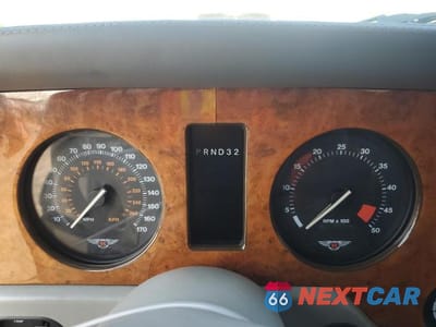 Zdjęcie 9 z 12 samochodu: 1997 BENTLEY TURBO R VIN:SCBZP22C3VCX60129 - miniatura
