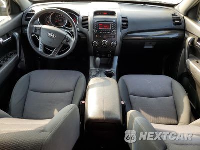 Zdjęcie 8 z 13 samochodu: 2011 KIA SORENTO BASE VIN:5XYKT3A19BG096071 - miniatura