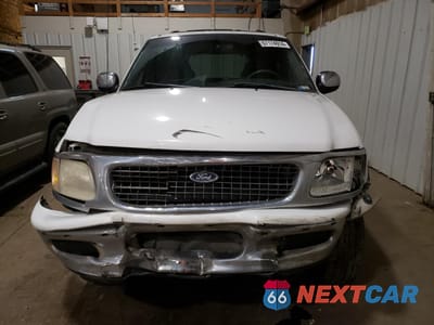 Piąte zdjęcie samochodu w środku: 1998 FORD EXPEDITION VIN:1FMPU18LXWLB96300 - miniatura