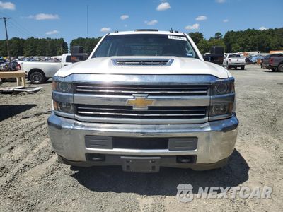 Piąte zdjęcie samochodu w środku: 2018 CHEVROLET SILVERADO K3500 VIN:1GB4KYCY7JF125026 - miniatura