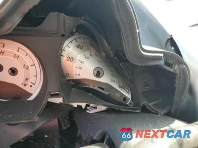 Zdjęcie 9 z 13 samochodu: 2007 TOYOTA SCION TC VIN:JTKDE177370212261 - miniatura
