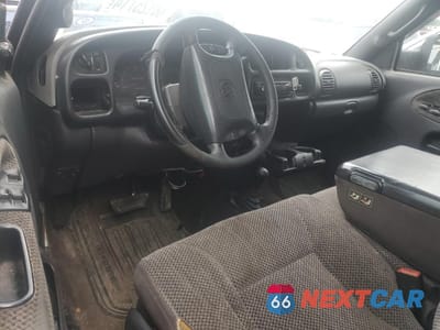 Zdjęcie 8 z 12 samochodu: 2000 DODGE RAM 3500 VIN:1B7MF3365YJ183452 - miniatura