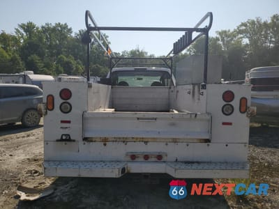 Zdjęcie 6 z 12 samochodu: 2006 FORD F450 SUPER DUTY VIN:1FDXX47P96EB50197 - miniatura