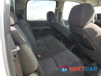 Zdjęcie 10 z 12 samochodu: 2011 CHEVROLET SILVERADO K3500 LT VIN:1GC4K0C83BF132814 - miniatura