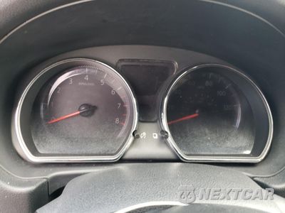 Zdjęcie 9 z 12 samochodu: 2015 NISSAN VERSA S VIN:3N1CN7AP7FL842237 - miniatura