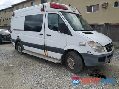 Czwarte zdjęcie samochodu z boku: 2013 MERCEDES-BENZ SPRINTER 2500 VIN:WD3PE7CC9D5729860 - miniatura