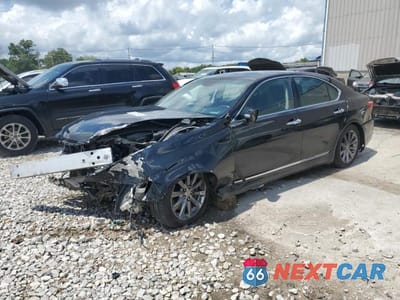 2010 LEXUS LS 460 JTHCL5EF4A5008006 - główne zdjęcie licytacji z USA - miniatura
