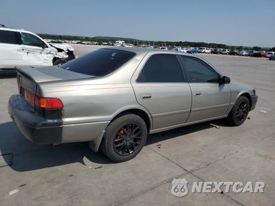Trzecie zdjęcie samochodu z tyłu: 2001 TOYOTA CAMRY CE VIN:JT2BG22KX10539332 - miniatura