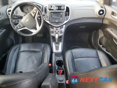 Zdjęcie 8 z 12 samochodu: 2017 CHEVROLET SONIC PREMIER VIN:1G1JF5SB6H4135348 - miniatura