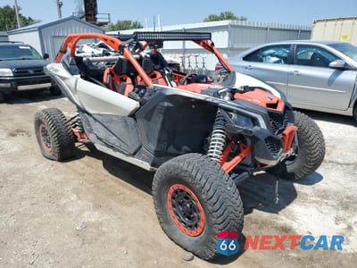 2021 CAN-AM MAVERICK X3 X RC TURBO RR 3JBVVAV43MK002755 - główne zdjęcie licytacji z USA - miniatura