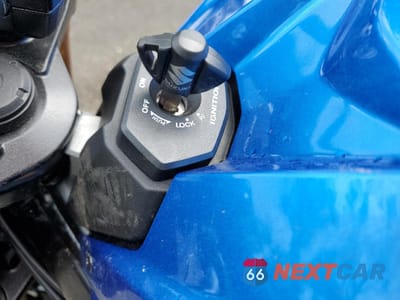 Zdjęcie 8 z 10 samochodu: 2022 SUZUKI GSX-S750 M VIN:JS1C533B1N7101750 - miniatura