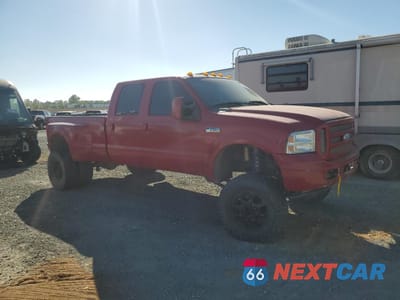Czwarte zdjęcie samochodu z boku: 2006 FORD F350 SUPER DUTY VIN:1FTWW33P96EA44531 - miniatura