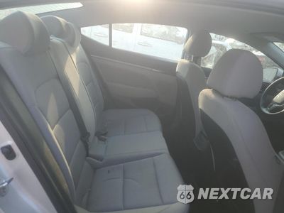 Zdjęcie 10 z 12 samochodu: 2018 HYUNDAI ELANTRA SEL VIN:5NPD84LF0JH293047 - miniatura