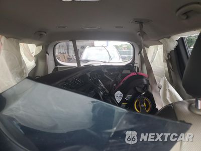 Zdjęcie 10 z 15 samochodu: 2017 KIA SEDONA LX VIN:KNDMB5C18H6281325 - miniatura