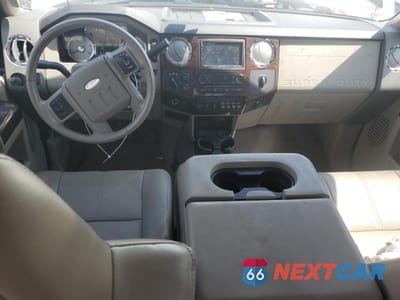 Zdjęcie 8 z 13 samochodu: 2008 FORD F450 SUPER DUTY VIN:1FTXW43RX8EA95700 - miniatura